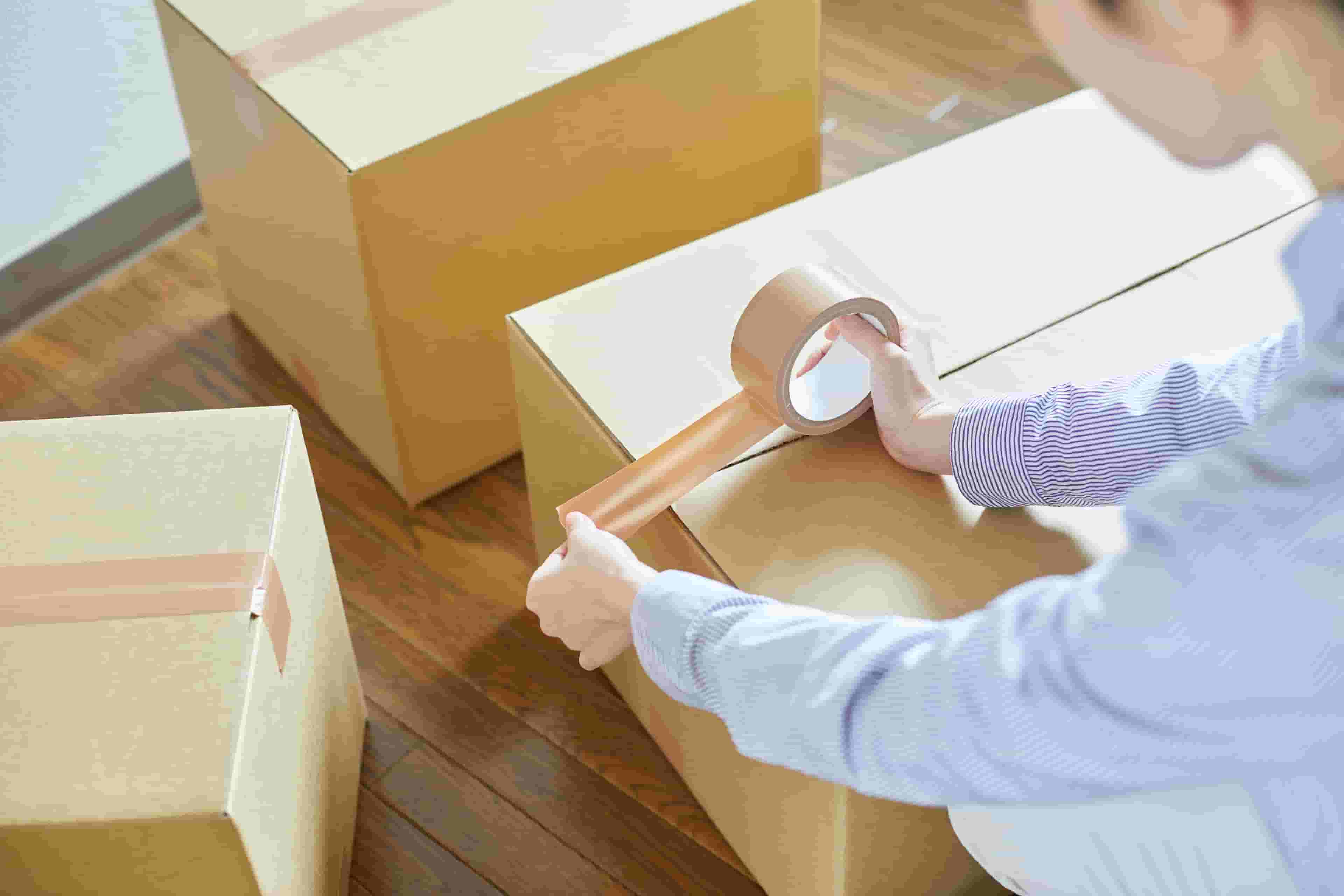 引っ越し費用はいつ払う?カードは使える?引っ越し費用の支払いについて解説!