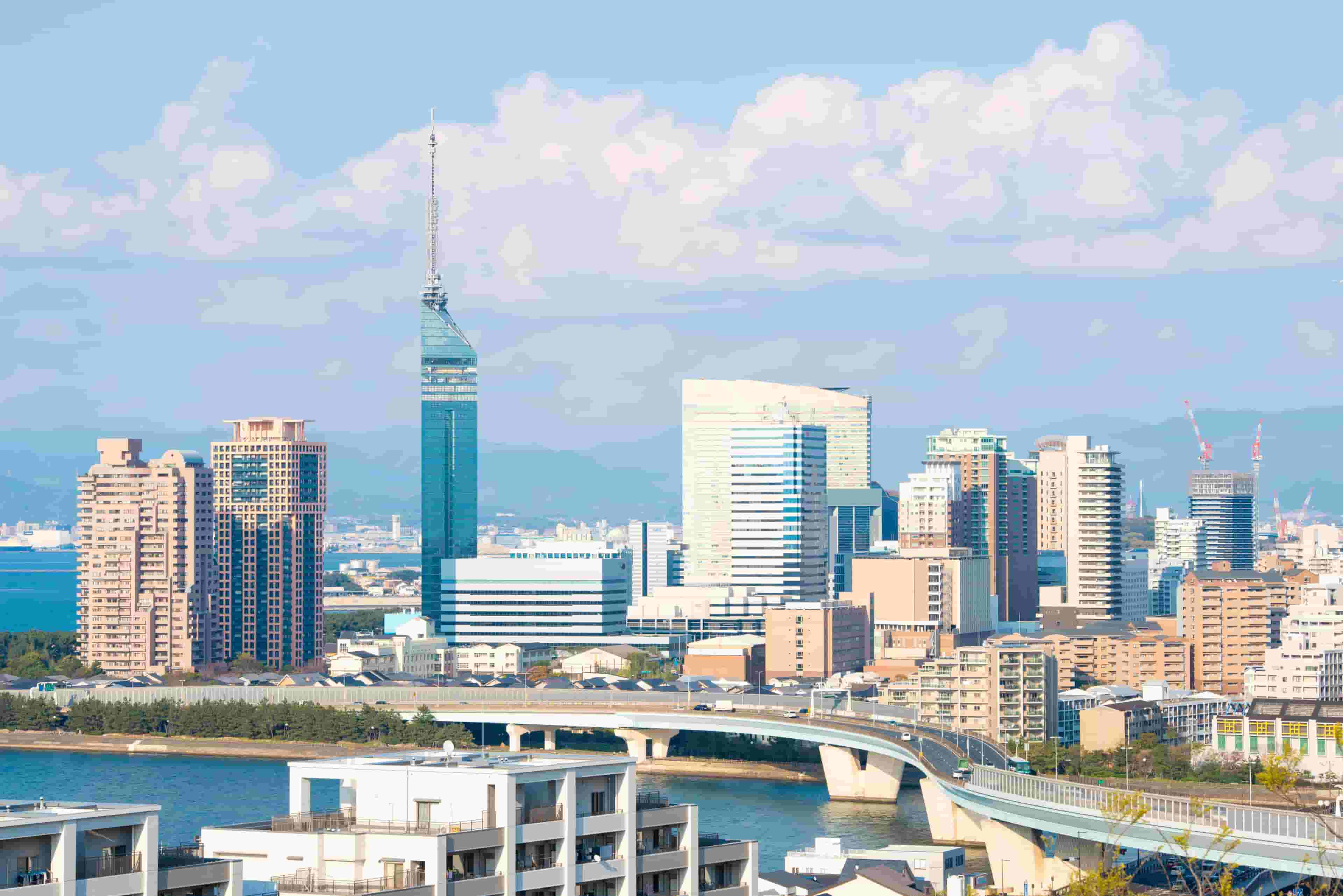 福岡市の家賃相場は?安く住めるおすすめエリアと費用を抑える引っ越し方法紹介